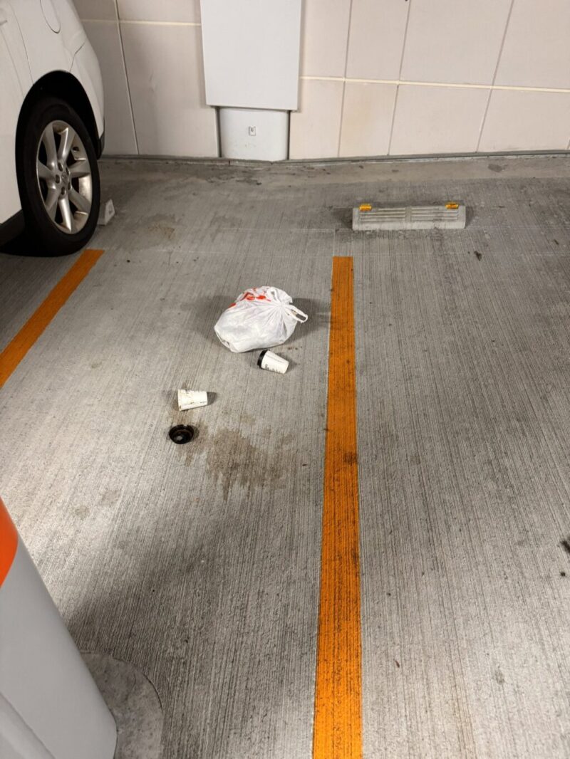 パチ屋の駐車場にゴミ捨てる奴はそのリスクに気付いてないんか？？
